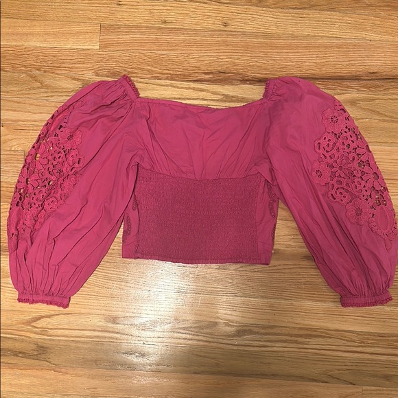 FARM Rio Pink Embroidered Crop Top - Picture 3 of 3